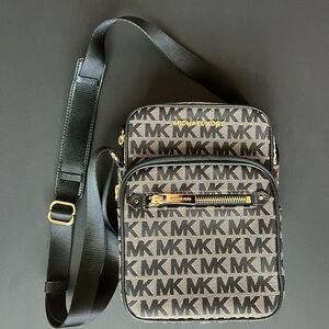 Michael Kors Bedford zip Crossbody flightbag